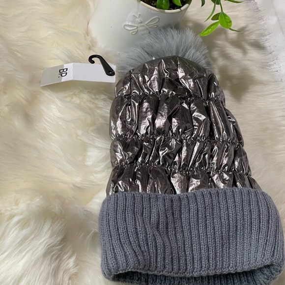 BP pom pom faux fur gunmetal Beanie new with tags - Picture 6 of 8
